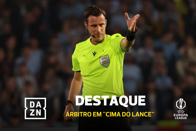 Incrível! Aos 35 segundos ninguém tinha mais toques na bola do que… o árbitro