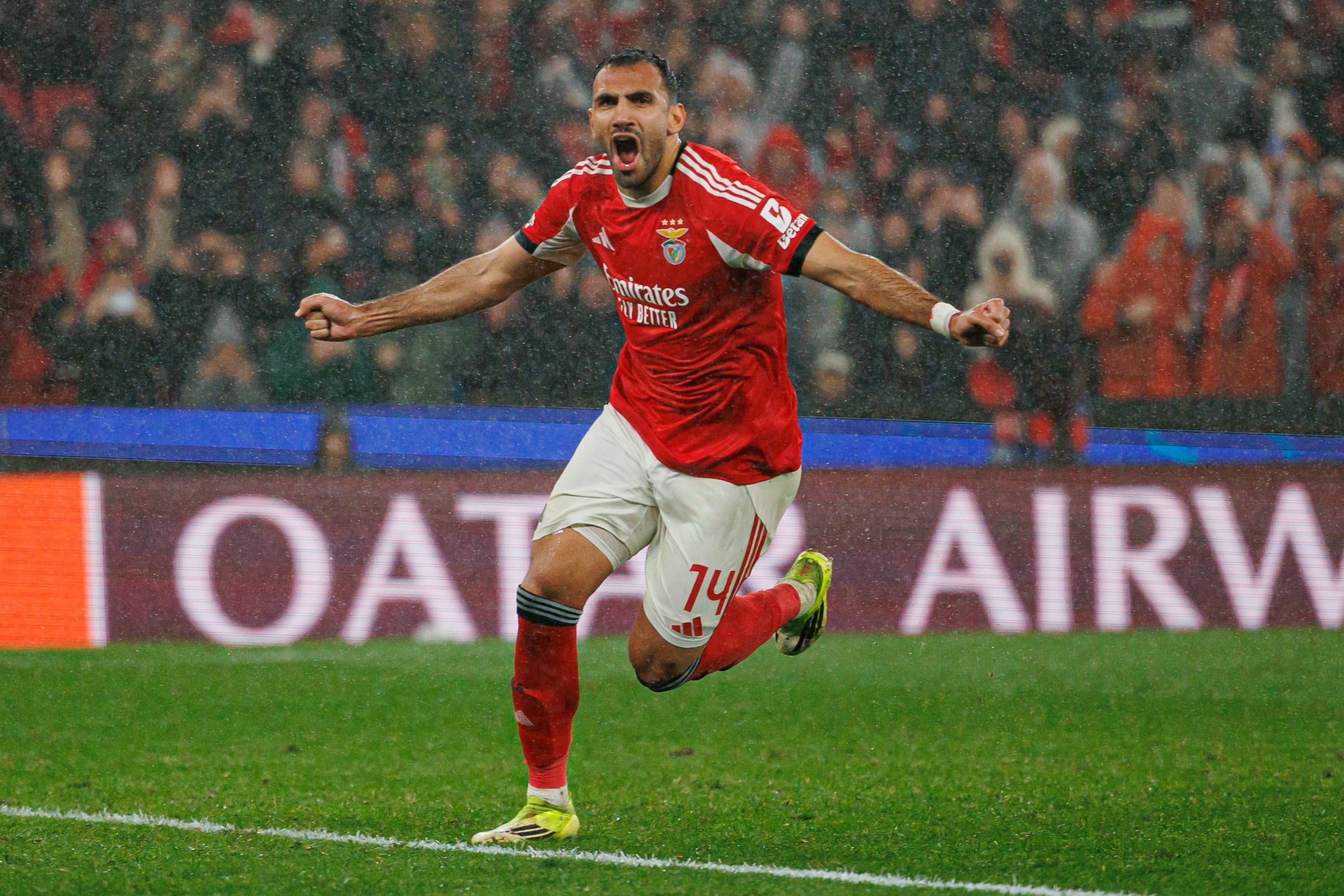 Pavlidis, ponta de lança do Benfica (foto: Imago)