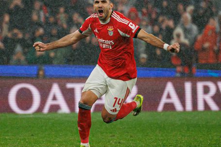 Pavlidis quer acabar com seca de golos — Foto: Imago