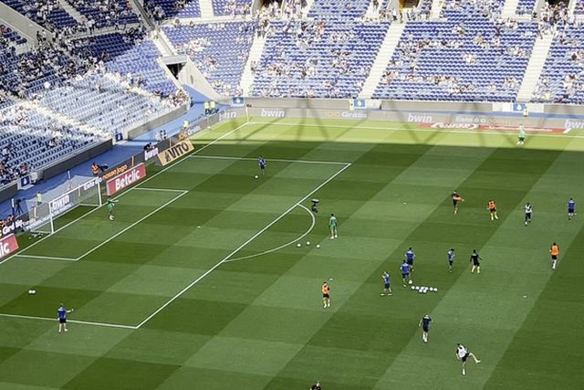 Aquecimento do Famalicão no Dragão