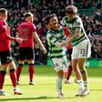 Celtic vence com Paulo Bernardo e coloca pressão no Rangers