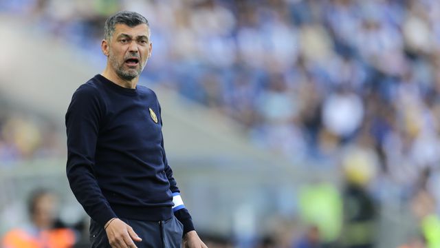 Sérgio Conceição 'parte a loiça': «Fica fácil bater no FC Porto, até dentro do clube»