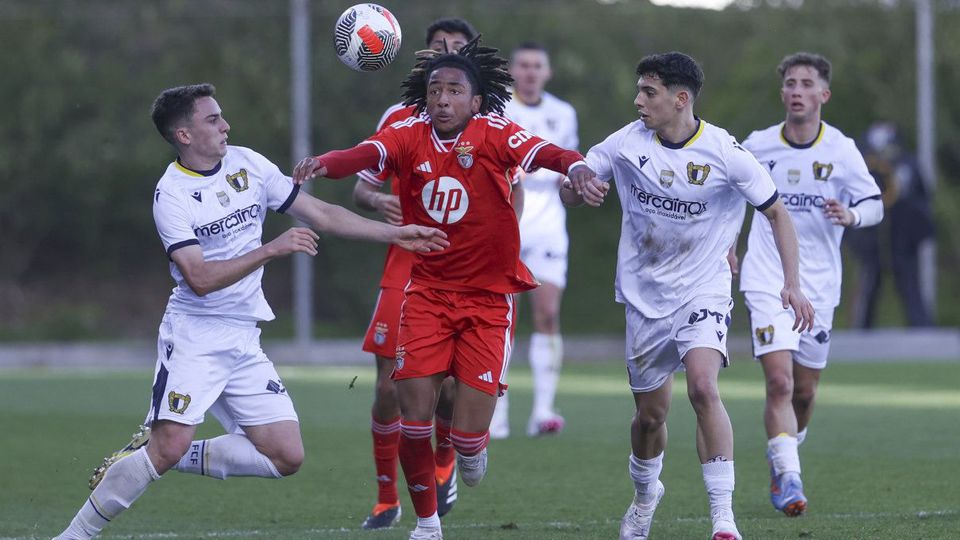 Juniores: SC Braga aproveita derrota do Benfica e é líder