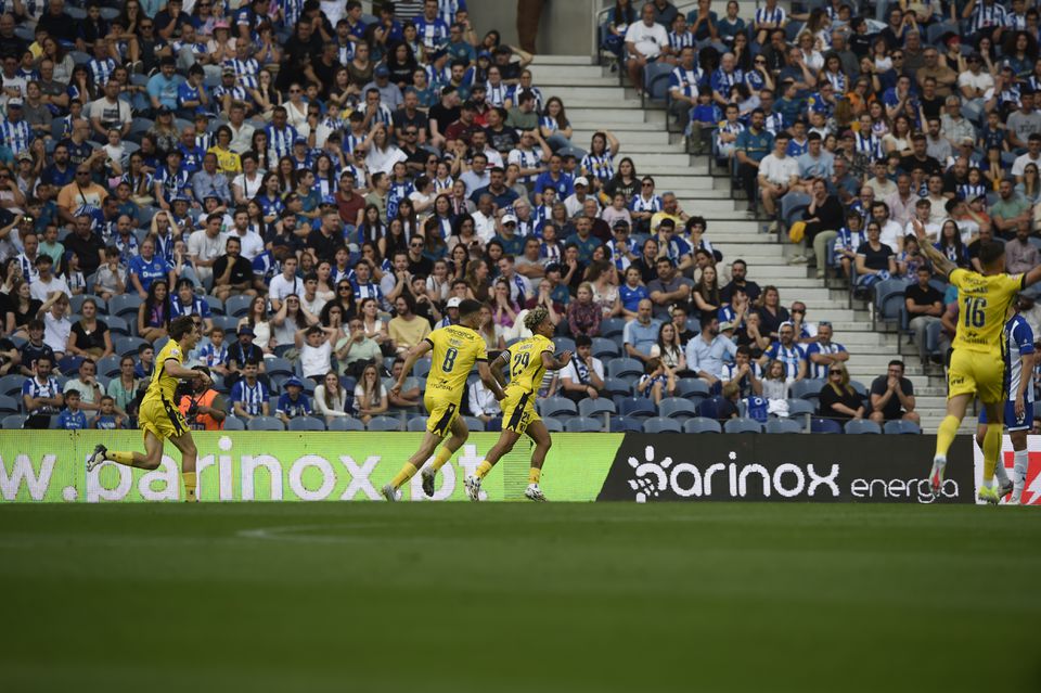 VÍDEO: Cádiz inaugura o marcador no Dragão aos 9 minutos