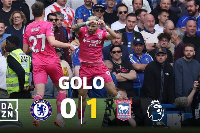 VÍDEO: Enciso marca em Stamford Bridge e festeja à Ronaldo