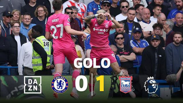 VÍDEO: Enciso marca em Stamford Bridge e festeja à Ronaldo