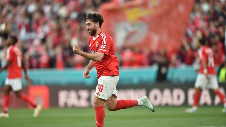 Mercado Benfica: Besiktas assume negociações por Kokçu