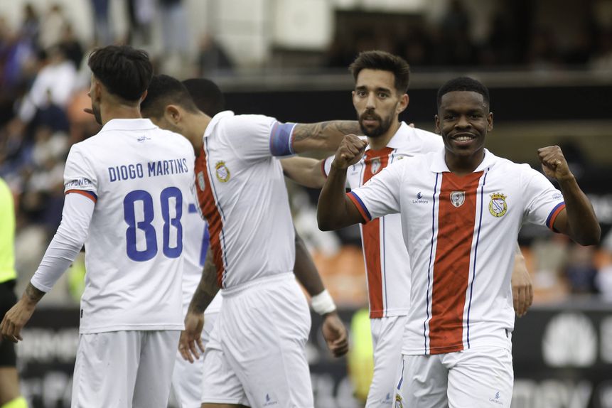 Ribatejanos saíram de Vizela com um ponto na bagagem e continuam na luta pela subida (Foto: IMAGO)