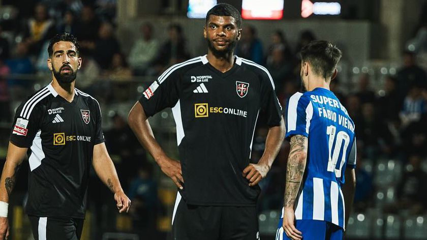 Dragão foi oportunidade para um médio... das Ilhas Comores