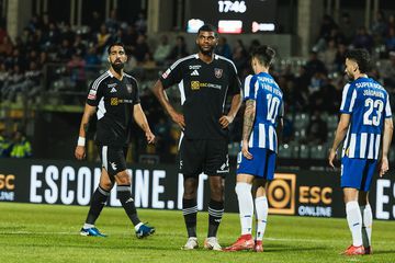 Dragão foi oportunidade para um médio... das Ilhas Comores