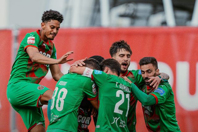 Liga 2: Marítimo luta até ao fim e bate Benfica B no Seixal