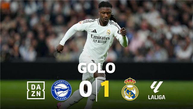 Camavinga enche o pé