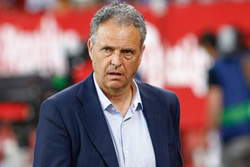 Não há três sem quatro para Joaquín Caparrós no Sevilha