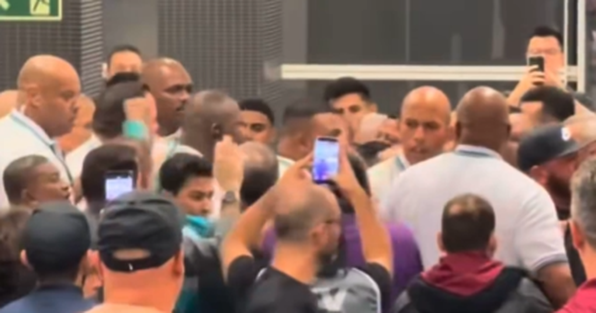 Confusão no túnel após dérbi paulista (vídeo)