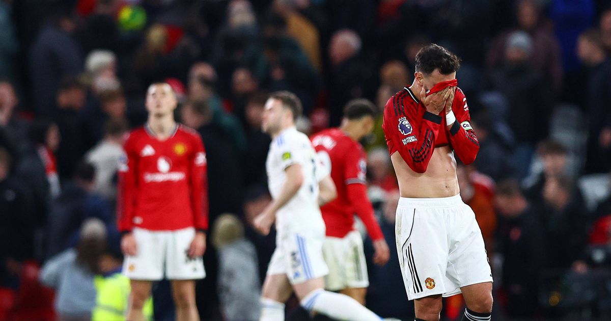 O pior Man. United está de volta e história volta a escrever-se 45 anos depois (crónica)