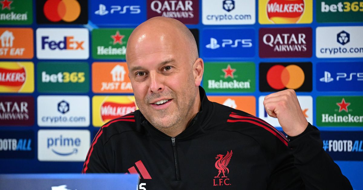 Arne Slot e o jogo com o PSG: «A abordagem não será muito diferente»