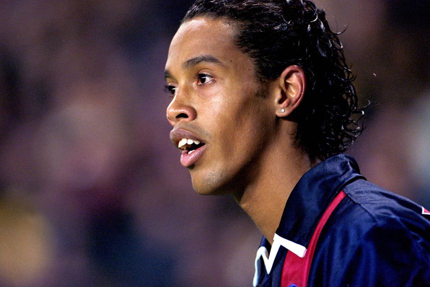 Ronaldinho no PSG em 2002 (IMAGO)