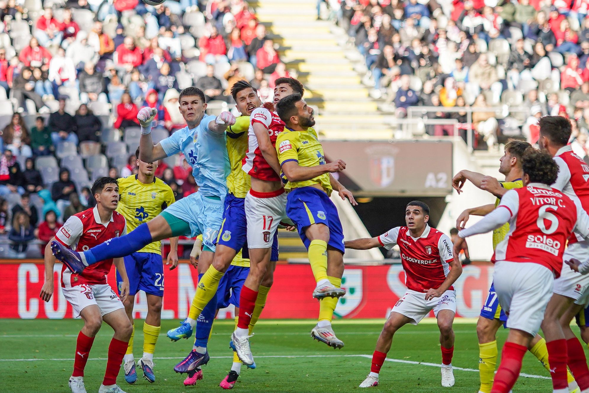 Jakub Vinarcik fez a estreia pelo Arouca em Braga - Foto: EPA/HUGO DELGADO