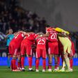 Plantel do Benfica (foto: Imago)