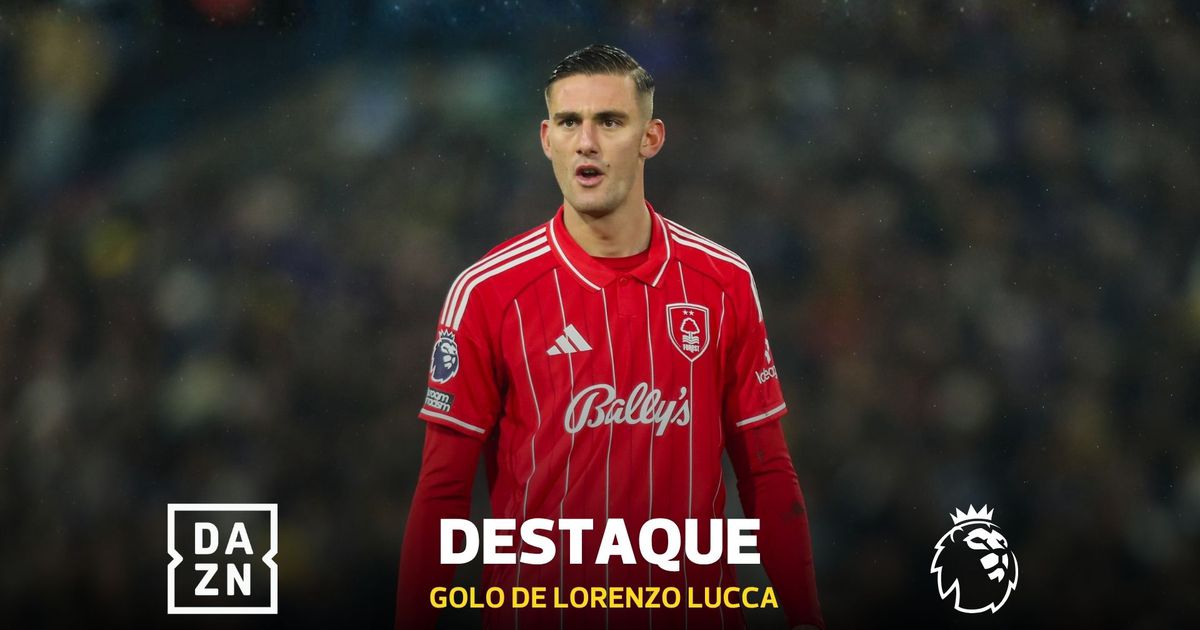 O único golo de Lorenzo Lucca em Inglaterra