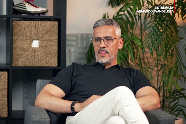 «Não acredito que Mourinho se deixe desatualizar, como querem fazer crer»