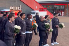 A homenagem dos portugueses do PSG a Diogo Jota em Liverpool (vídeo)