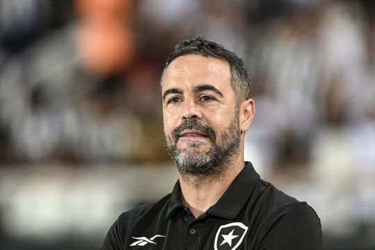 Botafogo de Artur Jorge com dois casos disciplinares
