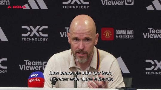 Ten Hag: «Os problemas são enormes, é como nadar com as mãos atrás das costas»