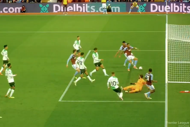 VÍDEO: Diego Carlos é o autor do maior falhanço da temporada