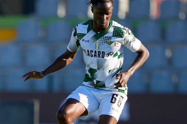 Gilberto Batista em ação. (Foto: Moreirense)