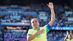 Brasil: Marta volta às convocadas e visa 16.º torneio de seleções