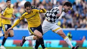 Estoril não exerce cláusula e Zanocelo regressa ao Santos