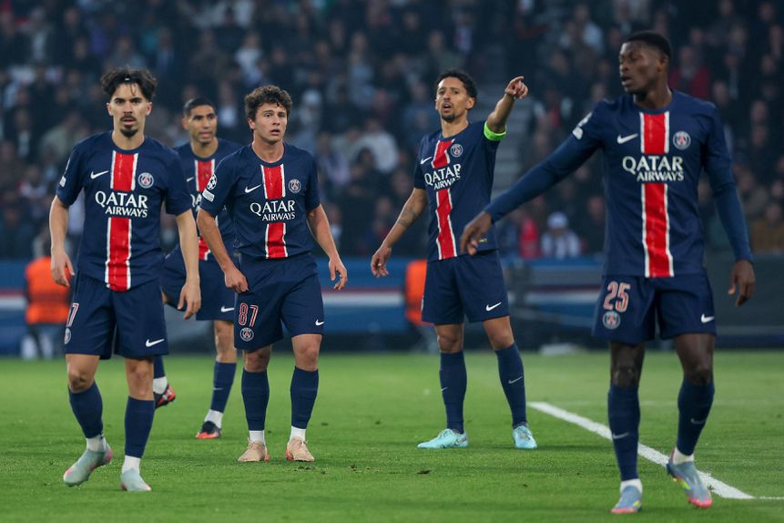 Nuno Mendes, Vitinha, João Neves e Gonçalo Ramos campeões pelo PSG esta época