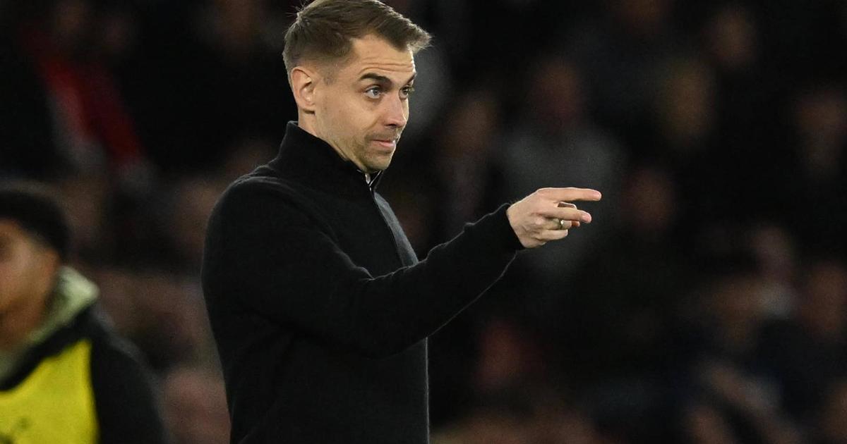 «É batoteiro?»: treinador do Southampton abandona conferência de imprensa (vídeo)