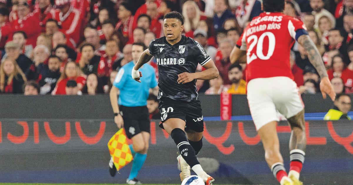 Saviolo na lista do Benfica para o ataque