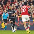 Saviolo, 22 anos, em ação no jogo com o Benfica, na Luz, a 21 de março — Foto: IMAGO