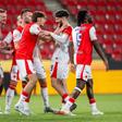 Confusão no dérbi de Praga levou o Slavia a ser campeão... à porta fechada
