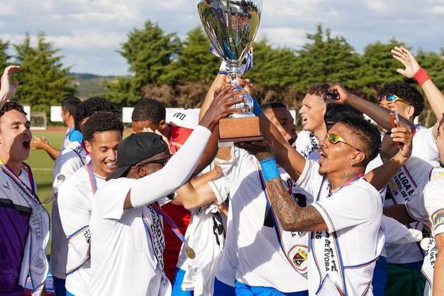 O Portel foi campeão da AF Évora 27 anos depois - Foto: Portel