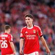Heorhii Sudakov: Marco Silva conta com o médio que custou 27 milhões de euros aos cofres encarnados. «O Sudakov tem um perfil de jogador que normalmente rende nas minhas equipas. Acredito bastante nele», afirmou na apresentação como técnico do Benfica.