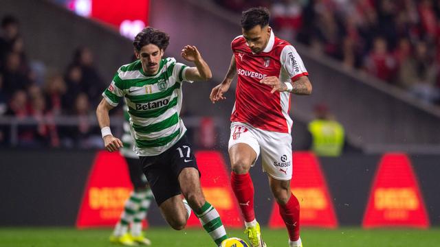 Zalazar em ação frente ao... Sporting