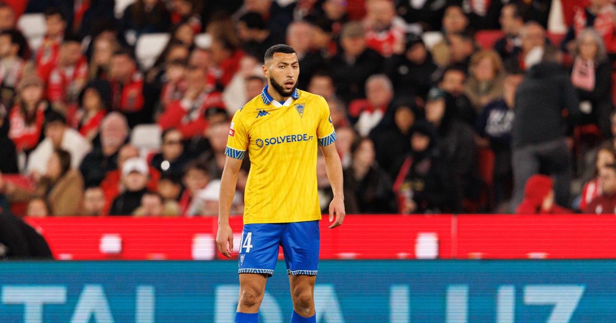 Begraoui luta pelo lugar de Pavlidis... contra o Benfica