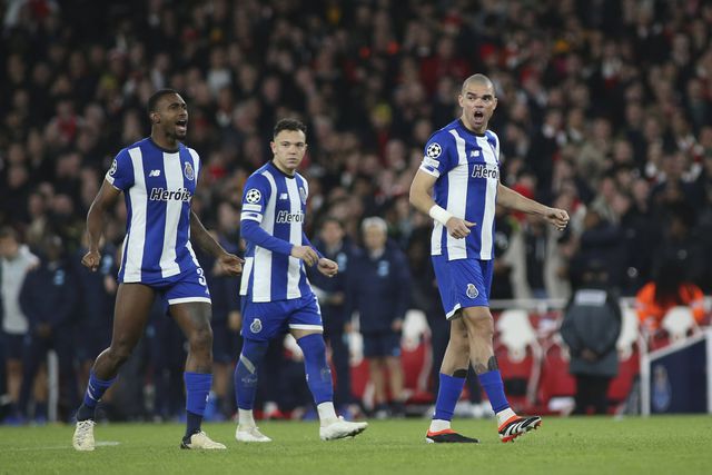 Pepe agradece homenagem dos adeptos do FC Porto no Dragão