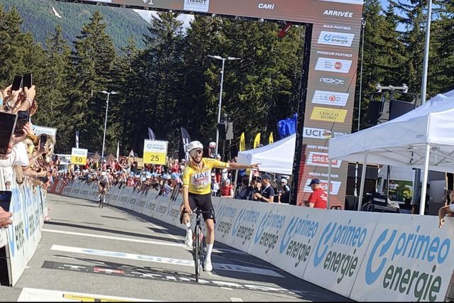 Volta à Suíça: João Almeida reforça segunda posição em etapa alpina