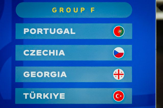 A emoção, a invasão e a bandeira portuguesa ao contrário