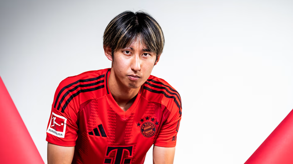 OFICIAL: Bayern confirma contratação de central japonês