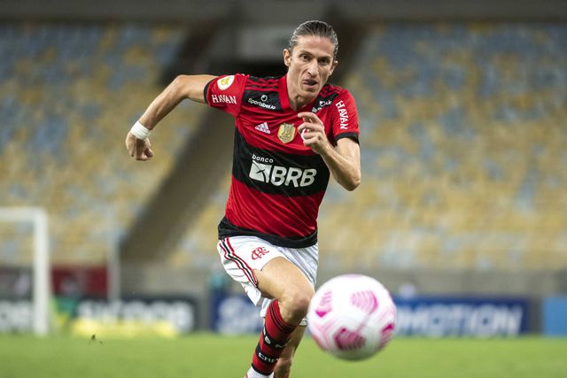 Filipe Luís promovido aos sub-20 do Flamengo