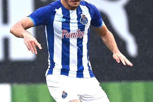 V. Guimarães: Marco Cruz e Rodrigo Pinheiro aguardam por vagas