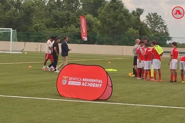 Rui Costa cumprimentou jovens atletas norte-americanos