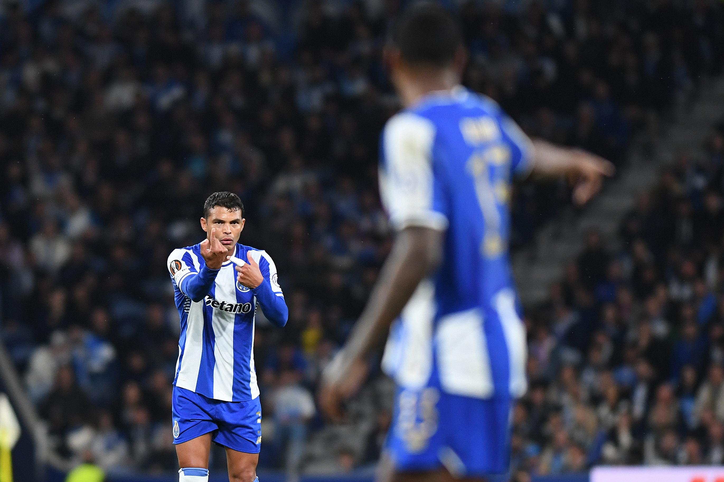 Thiago Silva foi reforço de inverno vindo do Fluminense. Passou pelos 'bês' do FC Porto em 2005, voltou em 2026 para se sagrar campeão nacional. Foto: Rogério Ferreira/Kapta+