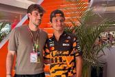Fotis Ioannidis ao lado de Lando Norris, piloto da McLaren - Foto: Instagram/Ioannidis